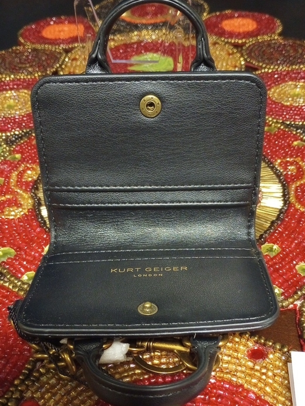 Kurt Geiger Boston Card Charm - Picture 9 of 16